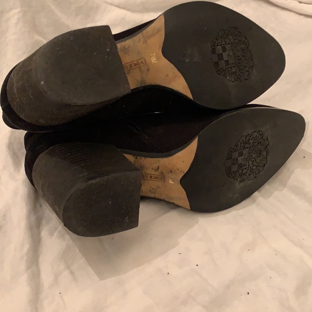 Vince Camuto Malika black suede zip up ankle boots booties shoes size 7.5 - Picture 6 of 10